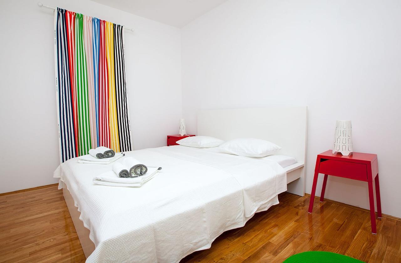 Apartments Roses Stobreč Esterno foto