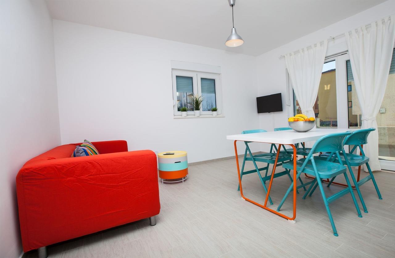 Apartments Roses Stobreč Esterno foto